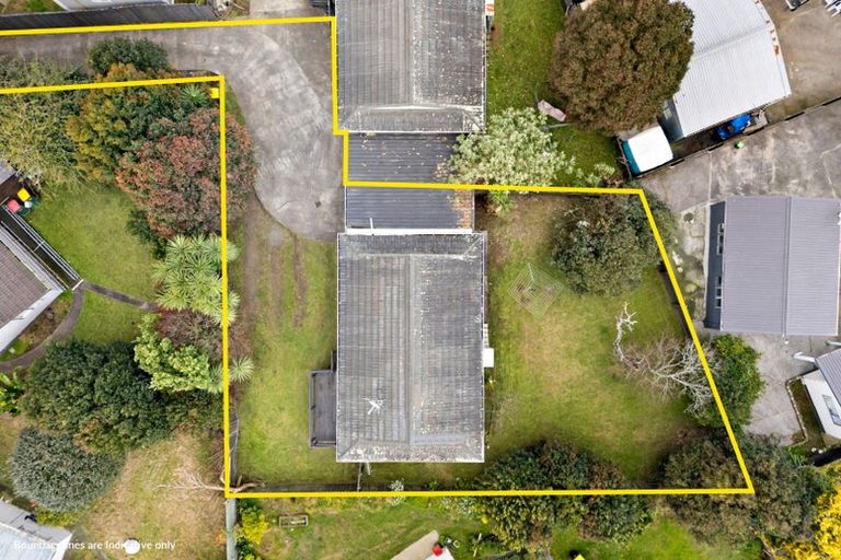 Photo of property in 2/42 Moncrieff Avenue, Clendon Park, Auckland, 2103