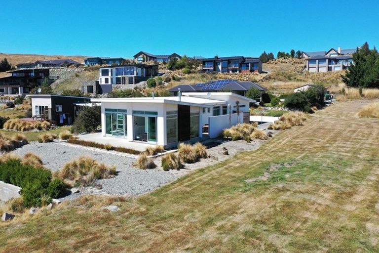 Photo of property in 12 Pollock Place, Lake Tekapo, 7999