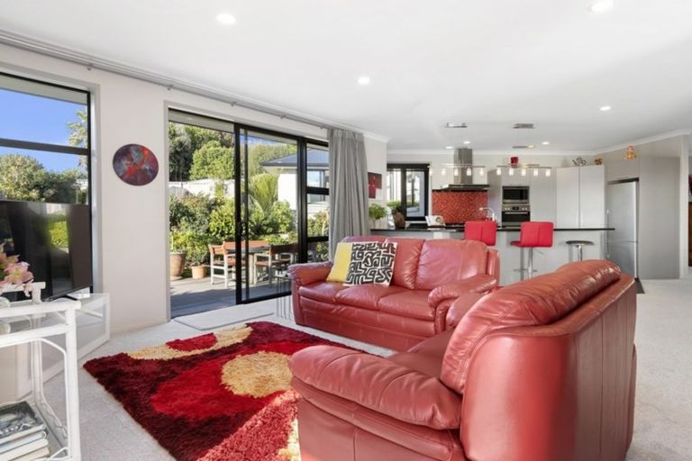 Photo of property in 26 Broadwater Close, Pyes Pa, Tauranga, 3112