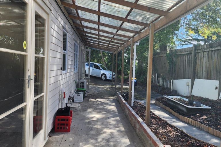 Photo of property in 1/13 Sydney Street, Hauraki, Auckland, 0622