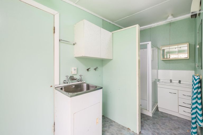 Photo of property in 124 Maytown Road, Waimate, 7978