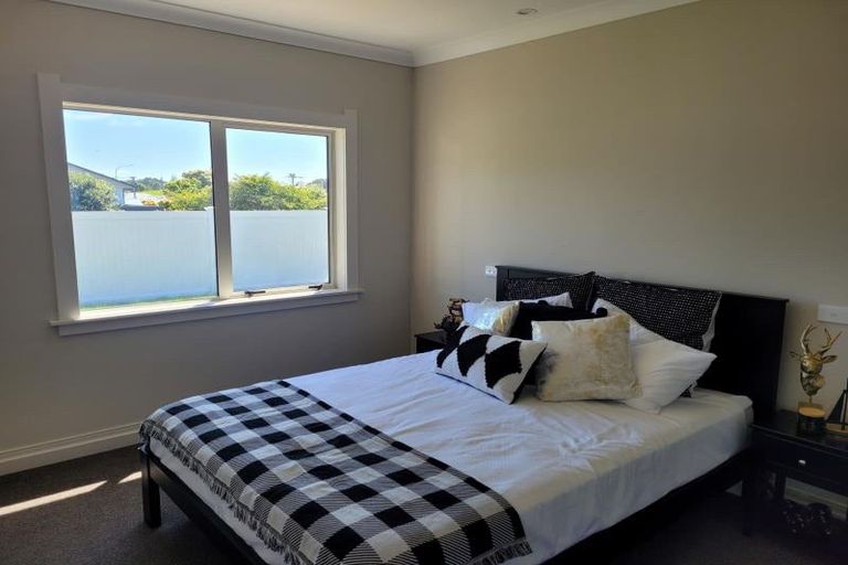 Photo of property in 3 Hoewaka Lane, Bell Block, New Plymouth, 4312