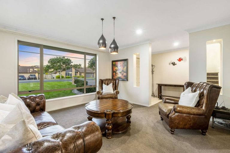 Photo of property in 40 Anchorite Way, Red Beach, 0932