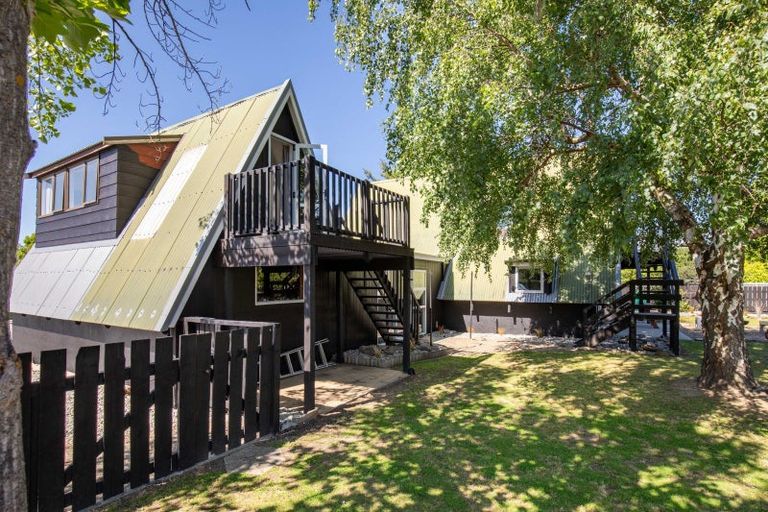 Photo of property in 20 Orchard Street, Clyde, 9330