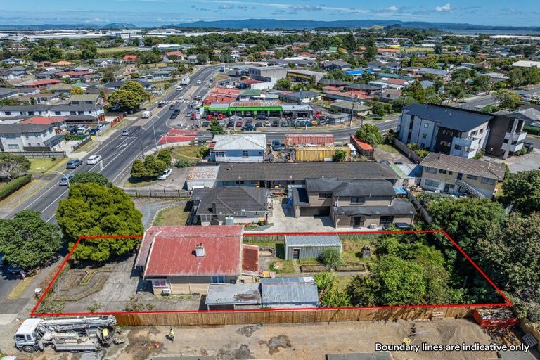 Photo of property in 731 Massey Road, Mangere, Auckland, 2022