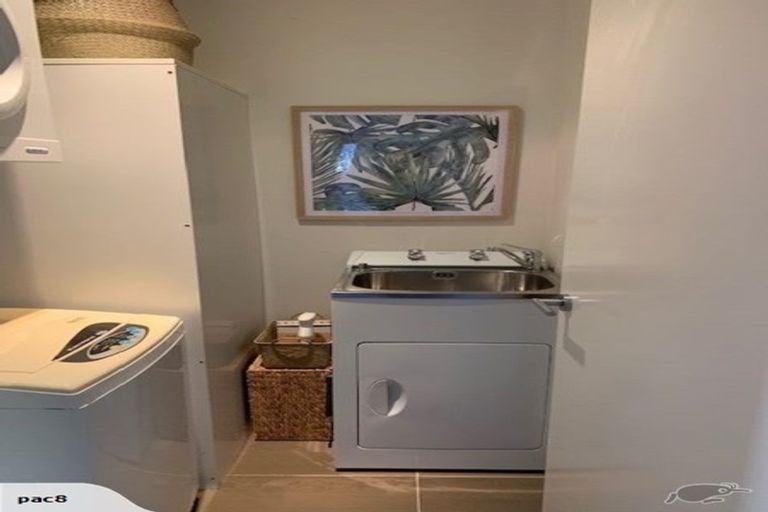 Photo of property in 38 Amber Close, Arthurs Point, Queenstown, 9371