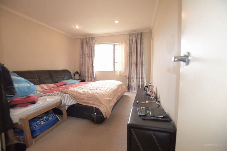 Photo of property in 56 Clover Drive, Henderson, Auckland, 0610