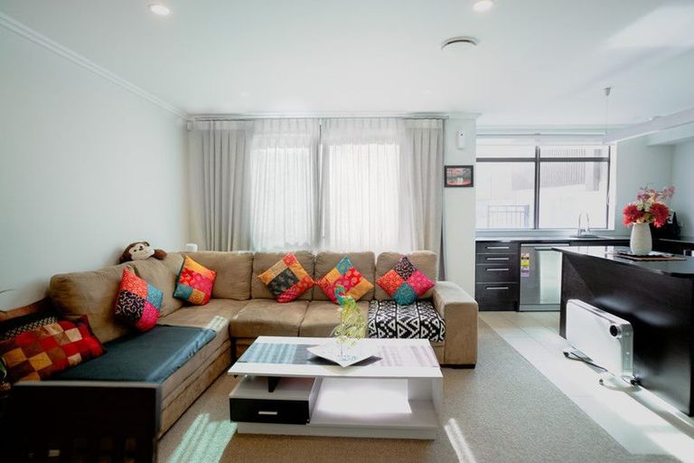 Photo of property in 4/182 Flat Bush School Road, Flat Bush, Auckland, 2019