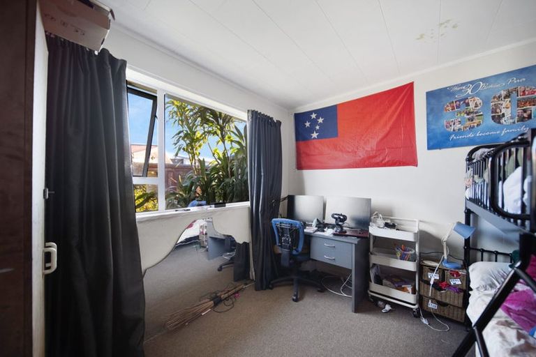Photo of property in 22 Watchfield Close, Mangere, Auckland, 2022
