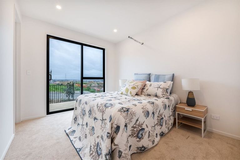 Photo of property in 76 Tir Conaill Avenue, Flat Bush, Auckland, 2019