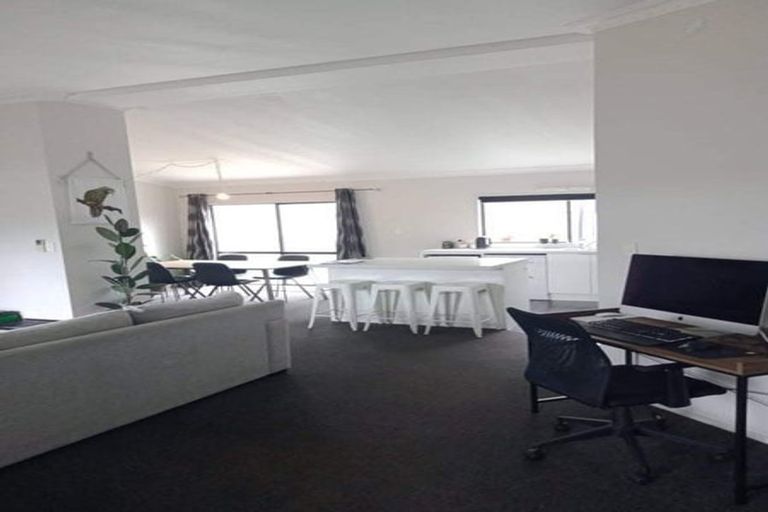 Photo of property in 21 Barbara Grove, Papamoa Beach, Papamoa, 3118