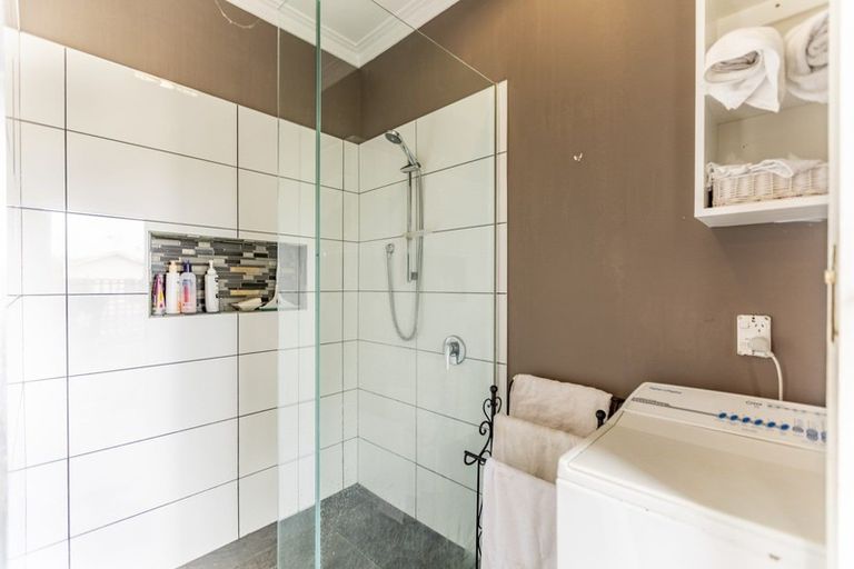 Photo of property in 1 Bowling Road, Greenmeadows, Napier, 4112