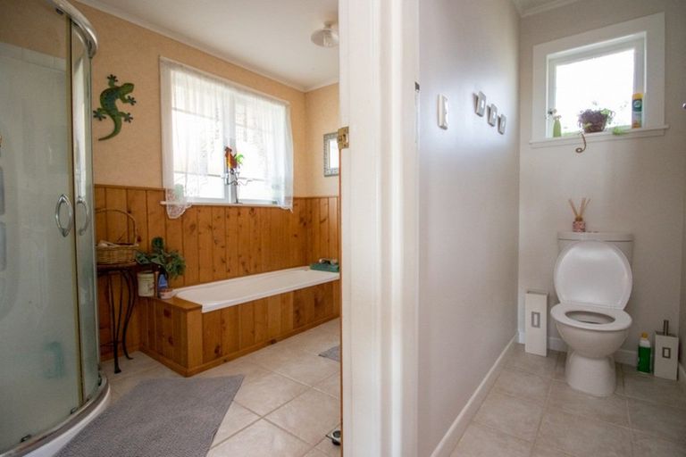 Photo of property in 17 Cullen Street, Paeroa, 3600