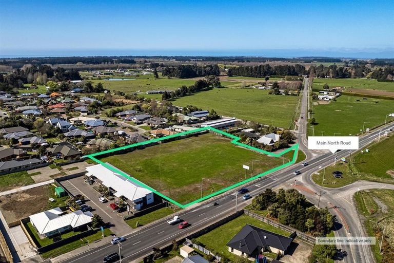 Photo of property in 2 Main North Road, Woodend, 7610