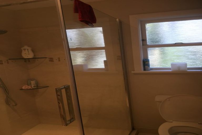 Photo of property in 108 Seaview Road, Paraparaumu Beach, Paraparaumu, 5032