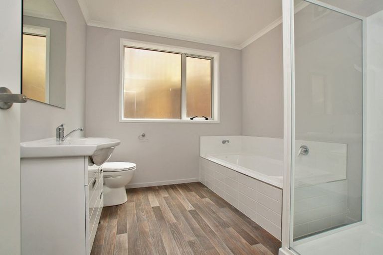 Photo of property in 2 Matlock Lane, Dinsdale, Hamilton, 3204