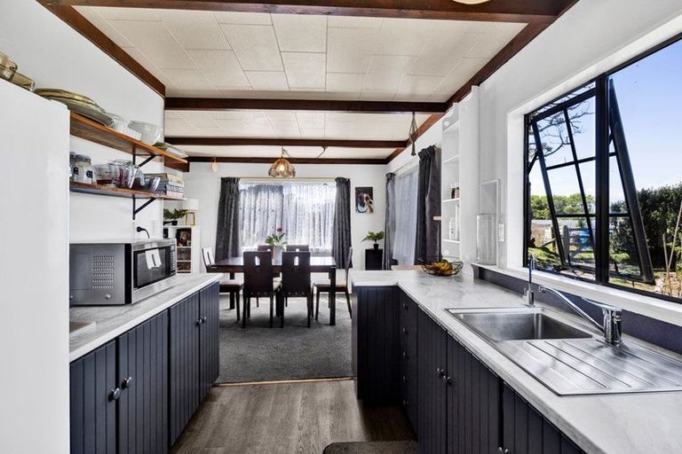 Photo of property in 38 Mcalpine Road, Hawera, 4672