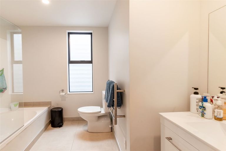 Photo of property in 7 Battalion Drive, Papakura, 2110