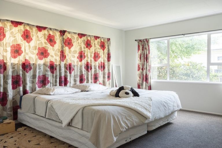 Photo of property in 11 Travis Street, Taradale, Napier, 4112