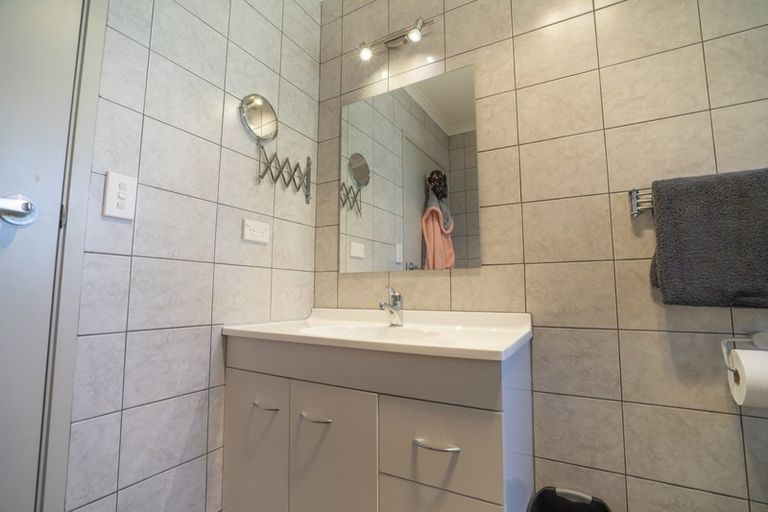 Photo of property in 53 Orbell Crescent, Te Anau, 9679