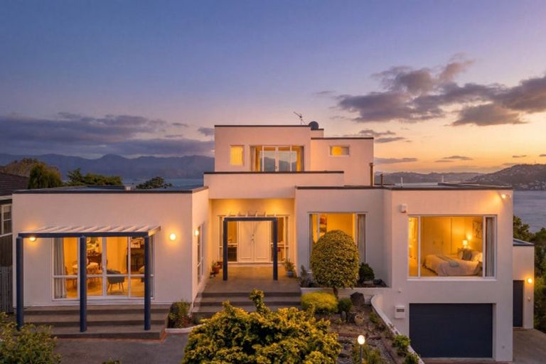 Photo of property in 5 Rama Crescent, Khandallah, Wellington, 6035