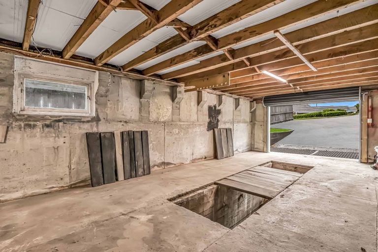 Photo of property in 107 Bellevue Road, Brookfield, Tauranga, 3110