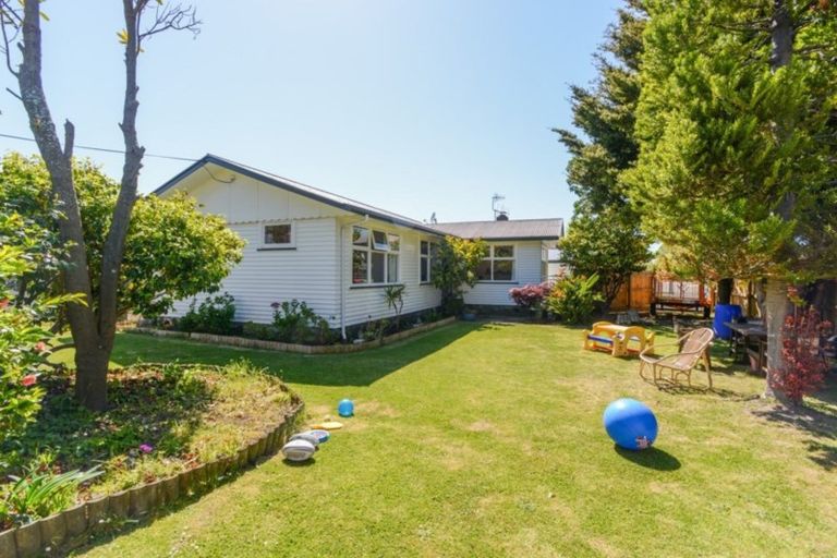 Photo of property in 79 Church Road, Taradale, Napier, 4112