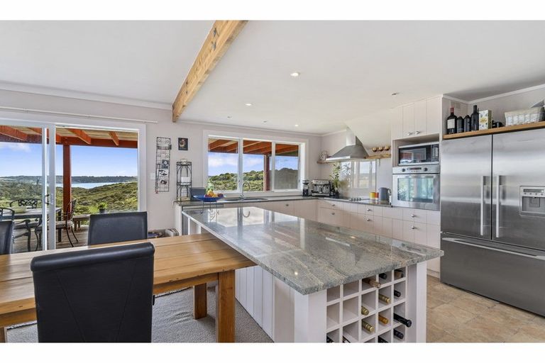 Photo of property in 142 Te Kowhai Point Road, Kerikeri, 0294