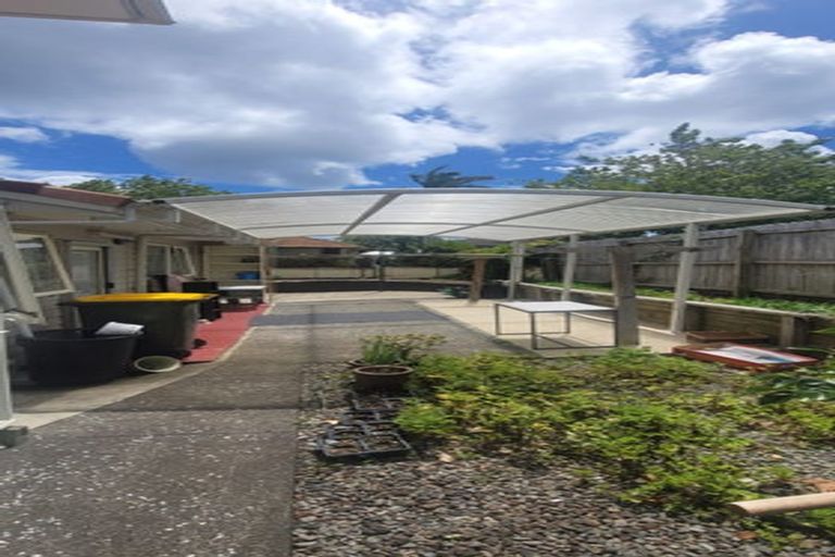 Photo of property in 32 Middlefield Drive, East Tamaki Heights, Auckland, 2016