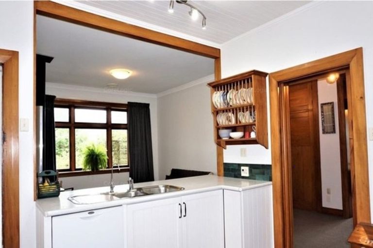 Photo of property in 20 Weraroa Road, Levin, 5510