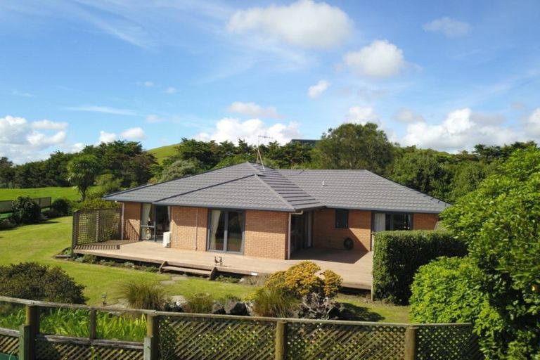 Photo of property in 286 Rehutai Road, Baylys Beach, Dargaville, 0377