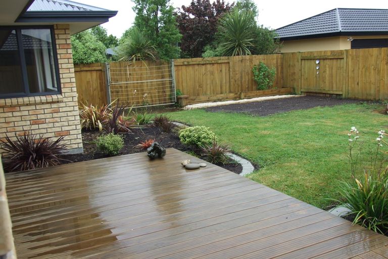 Photo of property in 21 Boston Parade, Kelvin Grove, Palmerston North, 4414