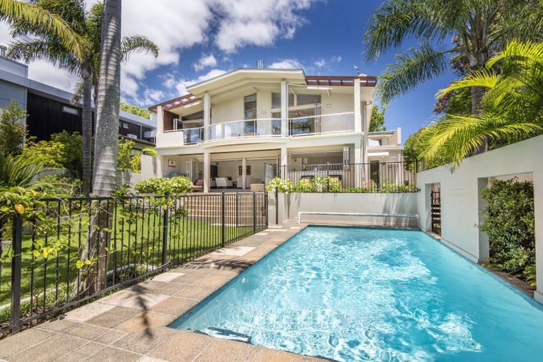 Photo of property in 7a Clifton Road, Hauraki, Auckland, 0622