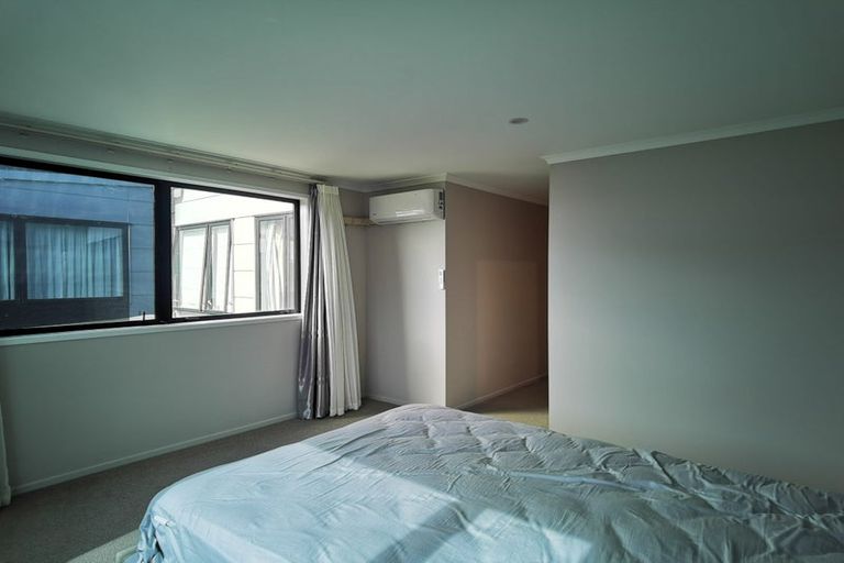 Photo of property in 12 Spotted Dove Road, Hobsonville, Auckland, 0616