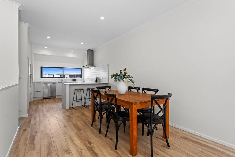 Photo of property in 15 Roundel Crescent, Whenuapai, Auckland, 0618