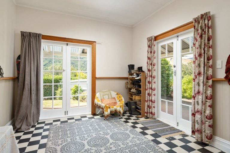 Photo of property in 13e Main Rd Havelock, Havelock, 7100