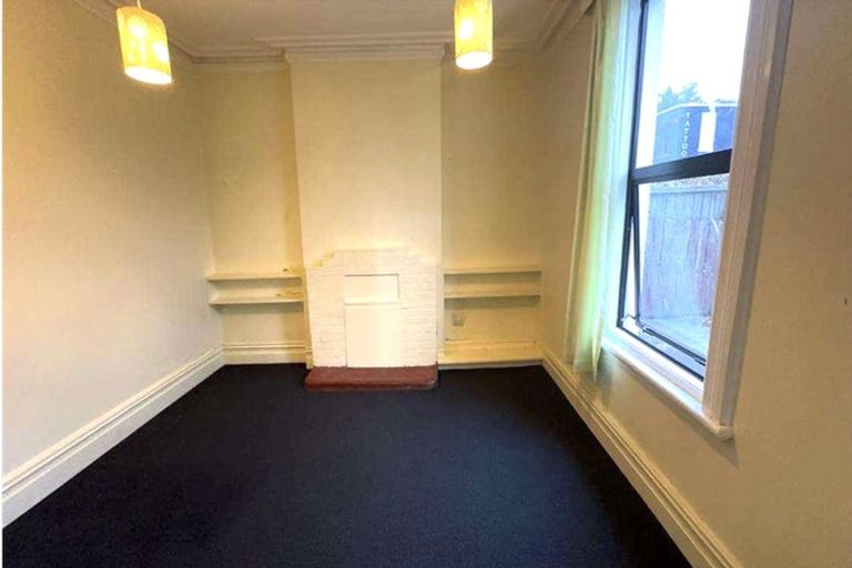 Photo of property in 5 Howe Street, North Dunedin, Dunedin, 9016