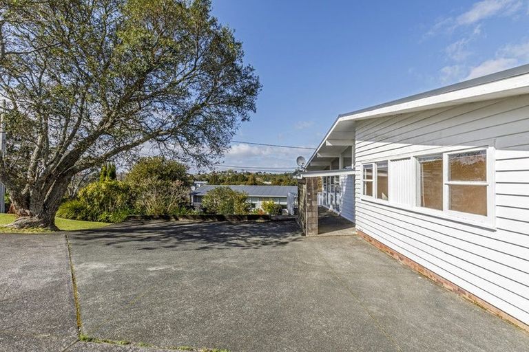 Photo of property in 1/302 Glenfield Road, Glenfield, Auckland, 0629