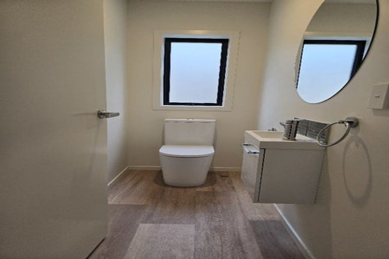 Photo of property in 5b Stockport Grove, Churton Park, Wellington, 6037