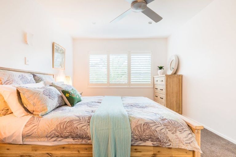 Photo of property in 1/11 Garmons Way, Castor Bay, Auckland, 0620