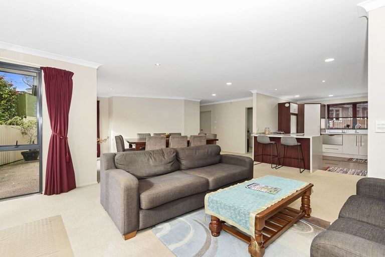 Photo of property in 18c Alison Street, Hamilton Lake, Hamilton, 3204