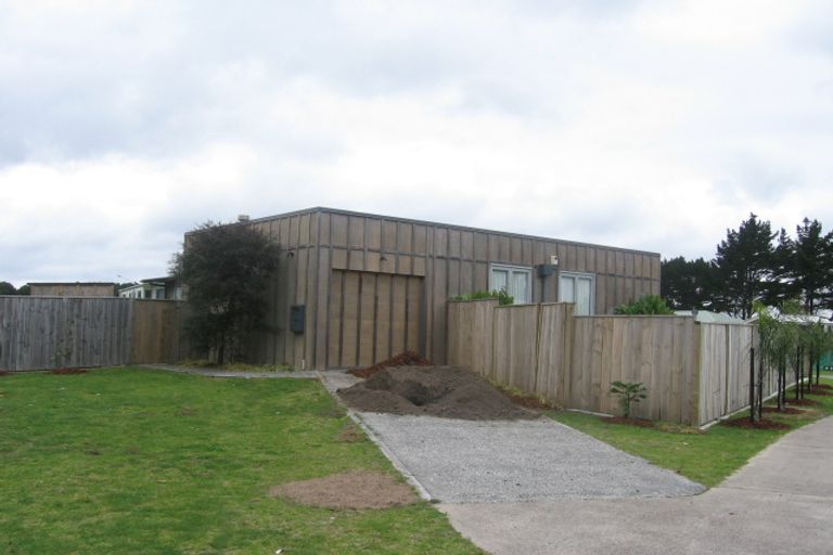 Photo of property in 174 Sands Crescent, Matarangi, Whitianga, 3592