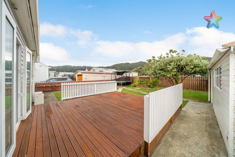 Photo of property in 11 Wheatley Street, Naenae, Lower Hutt, 5011