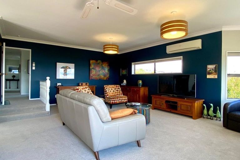 Photo of property in 1 Ruamoana Place, Omokoroa, 3114