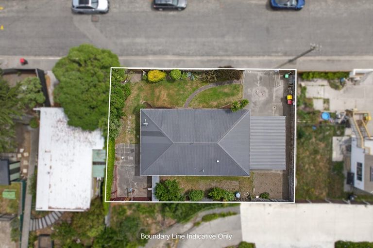 Photo of property in 3 Drake Street, New Brighton, Christchurch, 8061