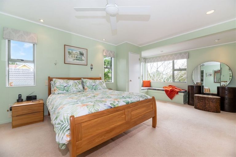 Photo of property in 2/16 Zion Road, Birkenhead, Auckland, 0626