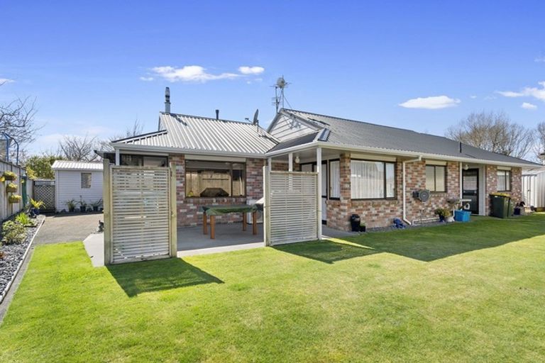 Photo of property in 30 Nikau Street, Inglewood, 4330