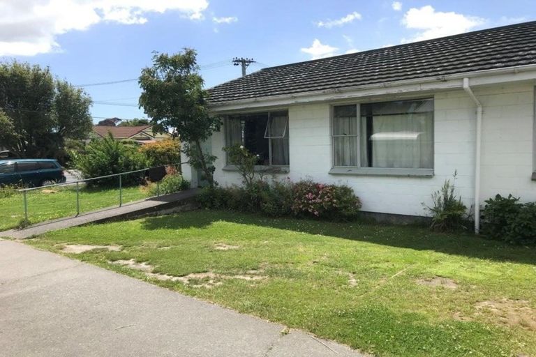 Photo of property in 1/52 North Avon Road, Richmond, Christchurch, 8013