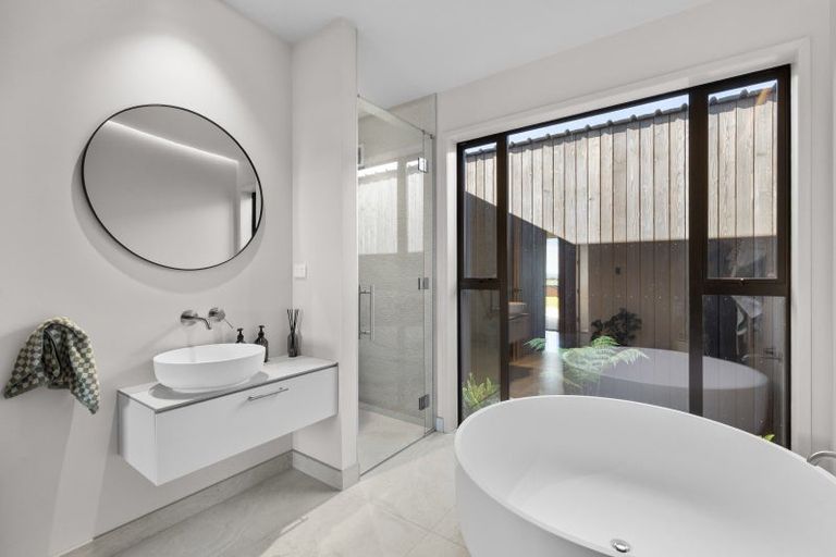 Photo of property in 173 Kingsdale Park Drive, Aokautere, Palmerston North, 4471