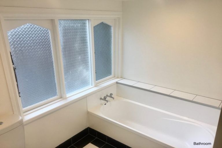 Photo of property in 107 Pirie Street, Mount Victoria, Wellington, 6011